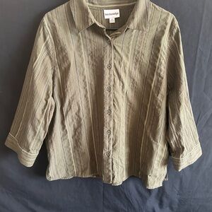 Breckenridge Green Boxy 3/4 Sleeve Button Down Shirt